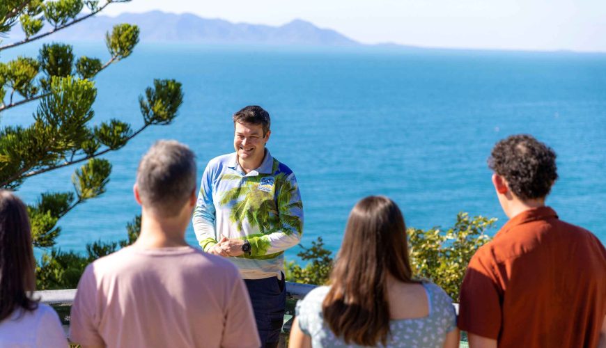 Magnetic Island en petit groupe : baies, wallabies des rochers et vestiges de guerre